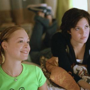 Still of Alexandra Holden and Mandy Moore in How to Deal 2003