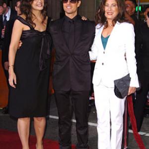 Tom Cruise, Katie Holmes and Paula Wagner at event of Mission: Impossible III (2006)