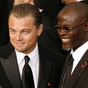Leonardo DiCaprio and Djimon Hounsou at event of The 79th Annual Academy Awards (2007)