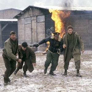 Still of Bruce Willis, Terrence Howard, Colin Farrell and Cole Hauser in Hart's War (2002)