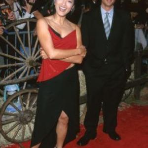 Kelly Hu at event of Sanchajaus kaubojus 2000