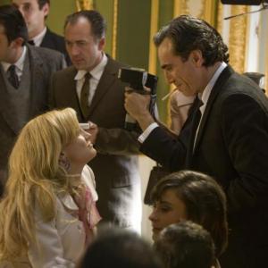 Still of Daniel Day-Lewis and Kate Hudson in Nine (2009)