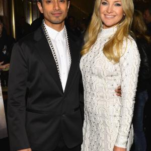 Kate Hudson and Riz Ahmed at event of The Reluctant Fundamentalist 2012
