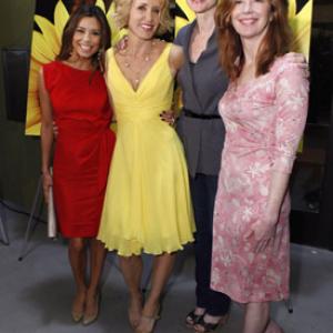 Dana Delany, Felicity Huffman, Marcia Cross and Eva Longoria at event of Phoebe in Wonderland (2008)