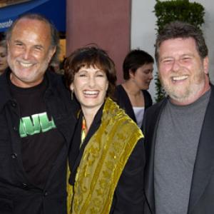 Gale Anne Hurd, Avi Arad and Larry J. Franco at event of Hulk (2003)