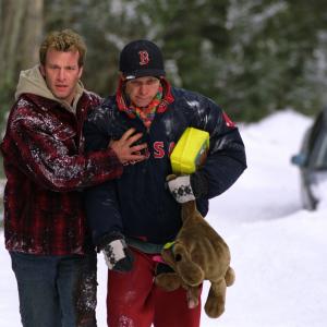 Still of Thomas Jane and Donnie Wahlberg in Dreamcatcher 2003