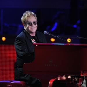 Still of Elton John in American Idol: The Search for a Superstar (2002)