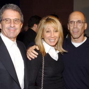 Jeffrey Katzenberg and Stacey Snider at event of Meet the Fockers 2004