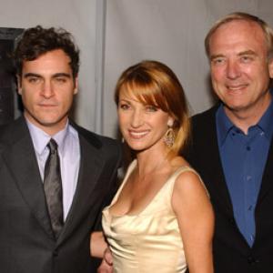 Joaquin Phoenix, James Keach and Jane Seymour at event of Ties jausmu riba (2005)