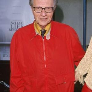 Larry King at event of What Lies Beneath 2000