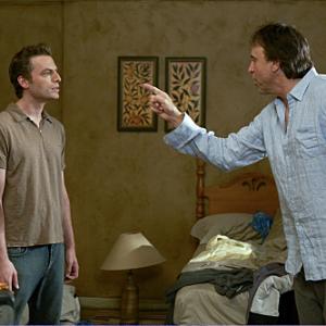 Still of Justin Kirk and Kevin Nealon in Weeds (2005)