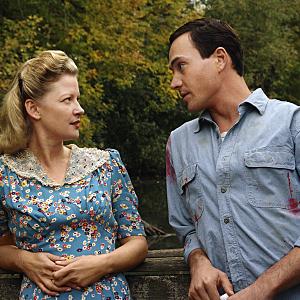 Still of Gretchen Mol and Chris Klein in The Valley of Light 2007