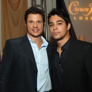 Nick Lachey and Wilmer Valderrama at event of ESPY Awards (2005)