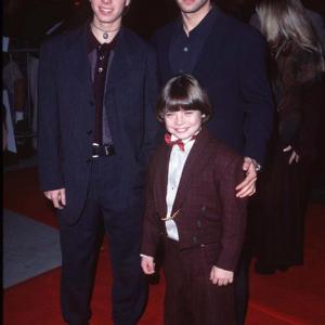 Joseph Lawrence, Andrew Lawrence and Matthew Lawrence at event of Michael (1996)