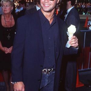 Joseph Lawrence at event of Waterworld (1995)