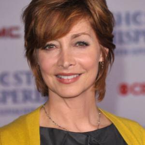 Sharon Lawrence at event of Ghost Whisperer (2005)