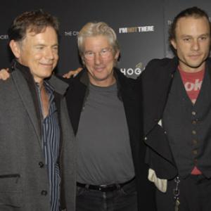 Richard Gere Heath Ledger and Bruce Greenwood at event of Manes cia nera 2007