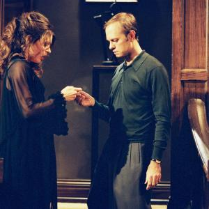 Still of David Hyde Pierce and Jane Leeves in Frasier 1993