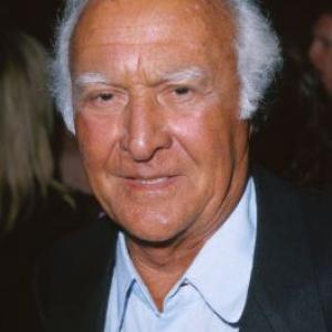 Robert Loggia at event of Return to Me 2000