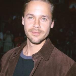 Chad Lowe at event of Mission Impossible II 2000