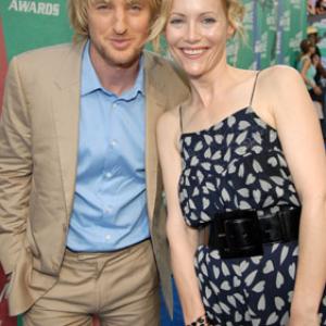Leslie Mann and Owen Wilson at event of 2006 MTV Movie Awards 2006