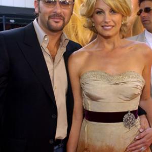 Faith Hill and Tim McGraw at event of The Stepford Wives 2004