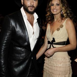 Faith Hill and Tim McGraw at event of 2005 American Music Awards 2005