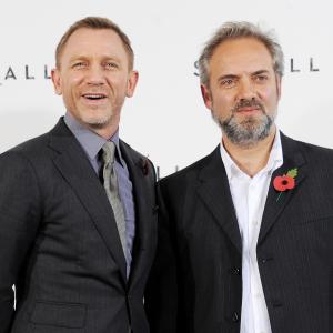 Sam Mendes and Daniel Craig at event of Operacija Skyfall (2012)