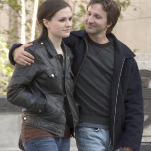 Still of Anna Paquin and Breckin Meyer in Blue State (2007)