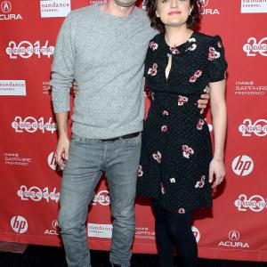 Elisabeth Moss and Mark Duplass at event of The One I Love (2014)