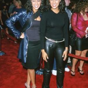 Tamera Mowry-Housley and Tia Mowry-Hardrict at event of Nutty Professor II: The Klumps (2000)