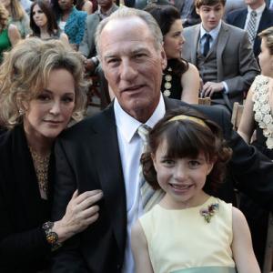 Still of Bonnie Bedelia and Craig T Nelson in Parenthood 2010