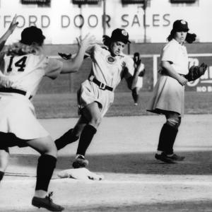 Still of Lori Petty and Rosie ODonnell in A League of Their Own 1992