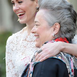Kathy Bates and Sarah Paulson at event of Amerikietiska siaubo istorija (2011)