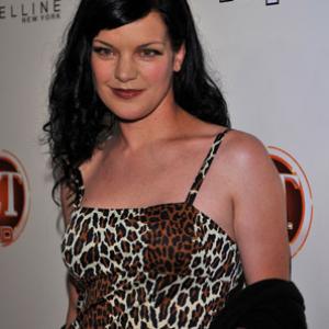 Pauley Perrette at event of The 61st Primetime Emmy Awards 2009