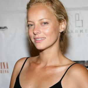 Bijou Phillips at event of In Search of a Midnight Kiss (2007)