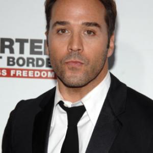 Jeremy Piven at event of A Mighty Heart 2007