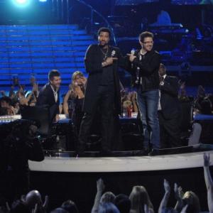 Still of Lionel Richie and Danny Gokey in American Idol The Search for a Superstar 2002