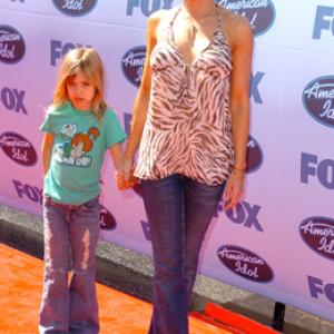 Lisa Rinna at event of American Idol: The Search for a Superstar (2002)