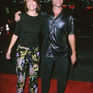 Harry Hamlin and Lisa Rinna at event of Charlie's Angels (2000)