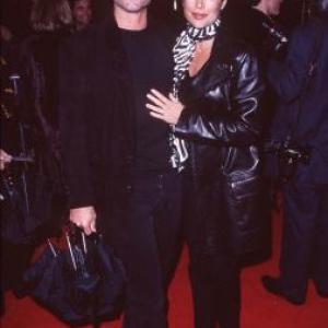 Harry Hamlin and Lisa Rinna at event of Kaip bus taip gerai 1997