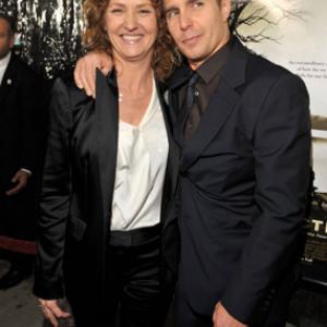 Sam Rockwell and Melissa Leo at event of Conviction 2010