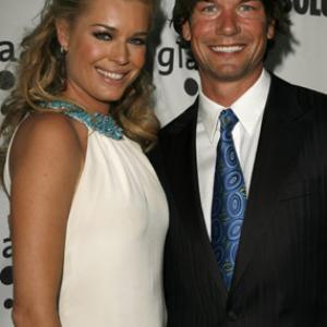 Jerry OConnell and Rebecca Romijn