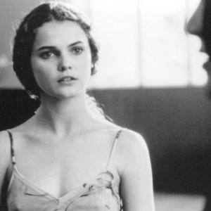 Still of Keri Russell in Mad About Mambo (2000)