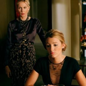 Still of Kelly Rutherford and Blake Lively in Liezuvautoja 2007