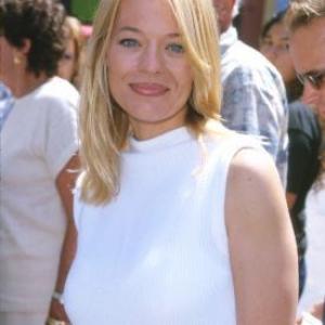 Jeri Ryan at event of The Adventures of Rocky & Bullwinkle (2000)