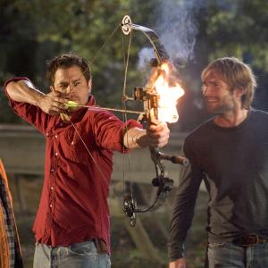Still of Seann William Scott and Johnny Knoxville in The Dukes of Hazzard 2005