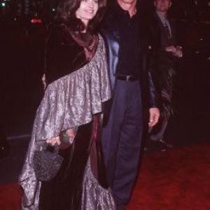 Arnold Schwarzenegger and Maria Shriver at event of Titanikas 1997