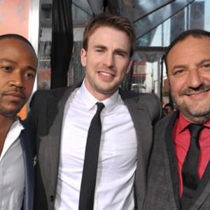 Joel Silver, Chris Evans and Columbus Short at event of The Losers (2010)