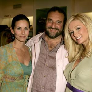 Courteney Cox, Joel Silver and Paris Hilton at event of Vasko namai (2005)